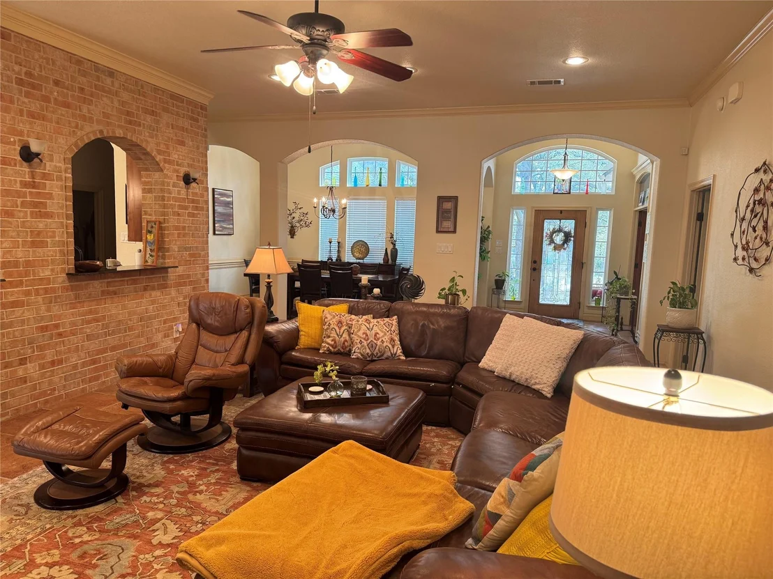 Photo of 385 Green Park DR