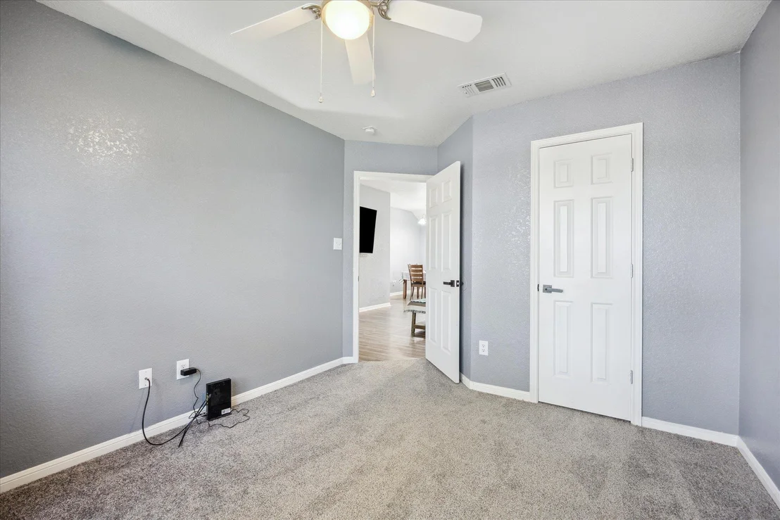 Photo of 1220 Redstone DR