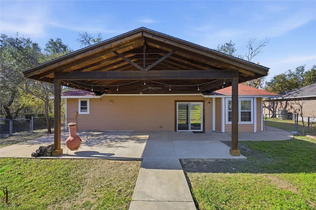 Photo of 2204 N Celia DR