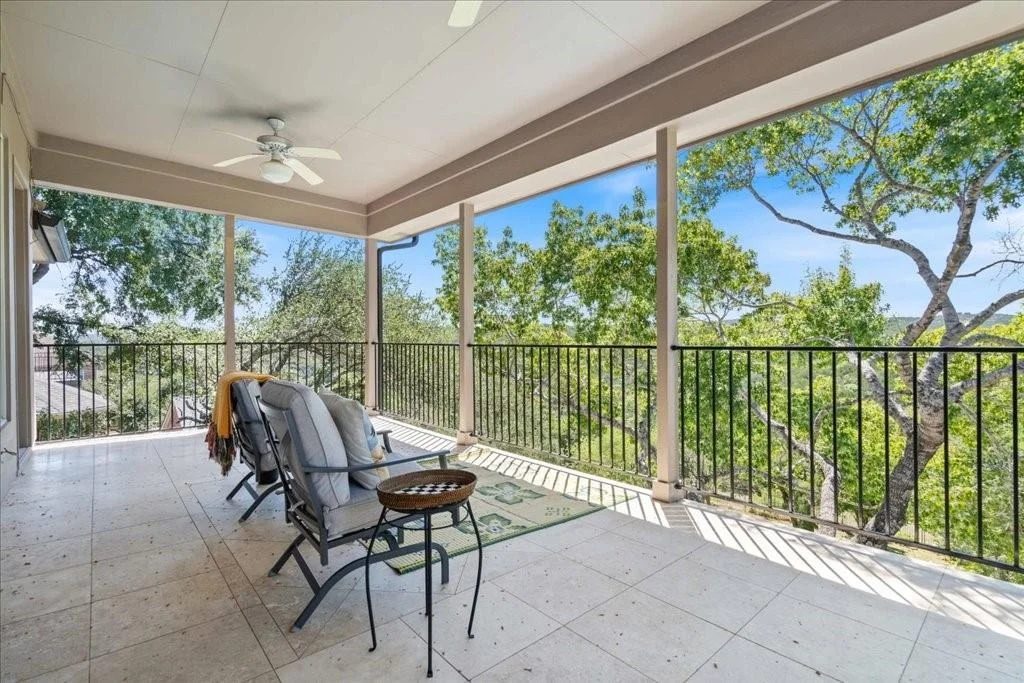 Photo of 4100 Love Bird LN