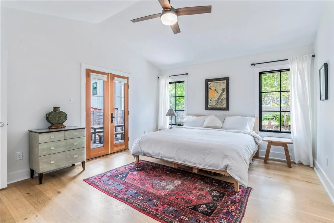 Photo of 3215 Lafayette Ave