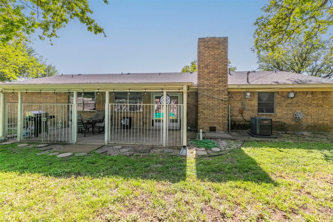 Photo of 605 Manning DR