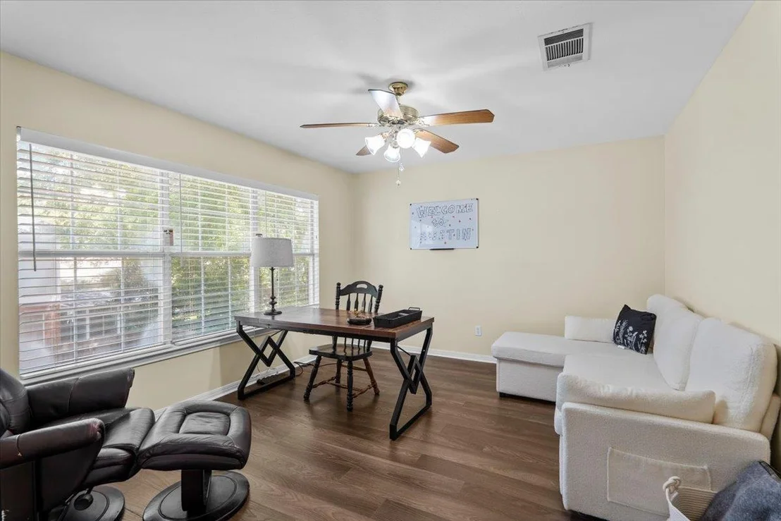 Photo of 10116 Pinehurst DR