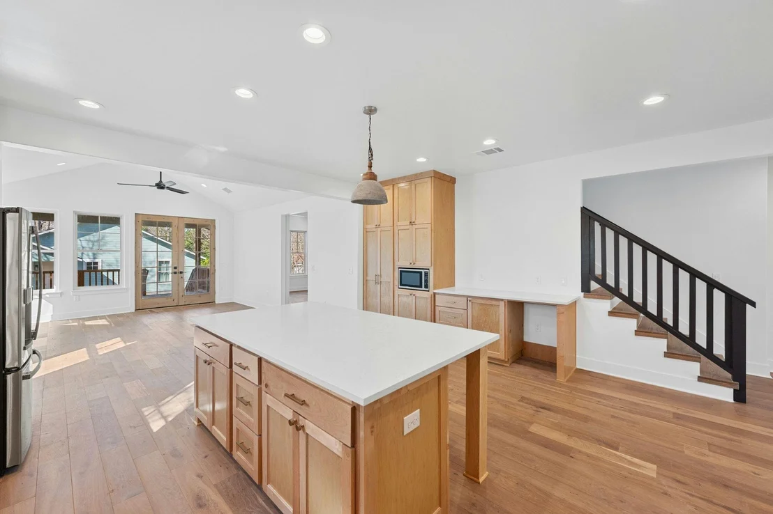 Photo of 4606 Evans Ave