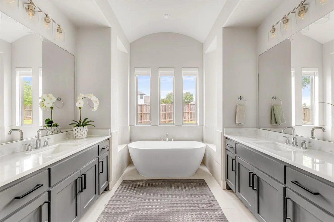 Photo of 438 Premier Park LOOP