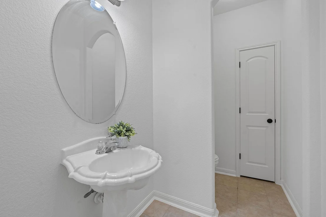 Photo of 220 Canterbury DR