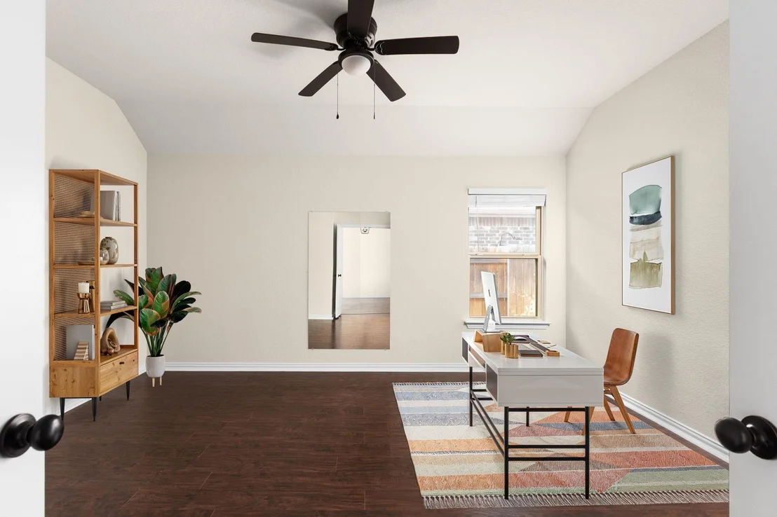 Photo of 4131 Van Ness Ave