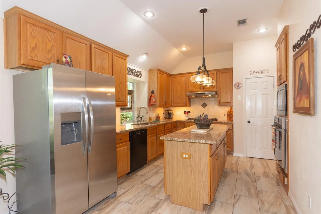 Photo of 6411 CLAIRMONT DR