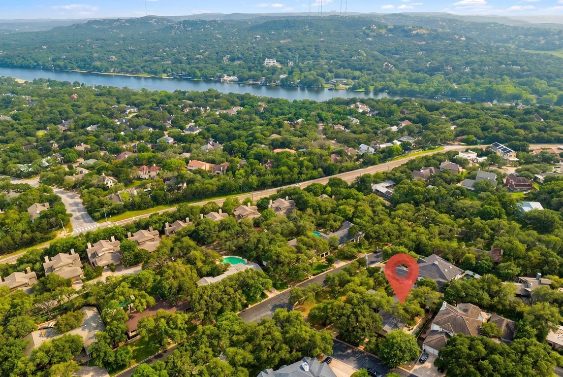 Photo of 5800 Lookout Mountain DR