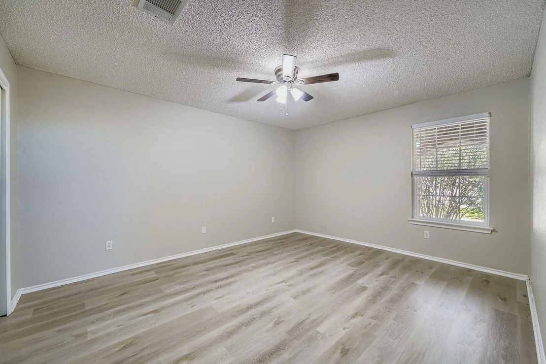 Photo of 2100 Coachlamp DR