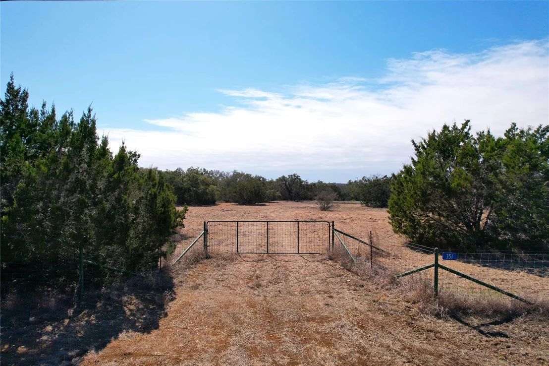 Photo of 351 Crossroads DR