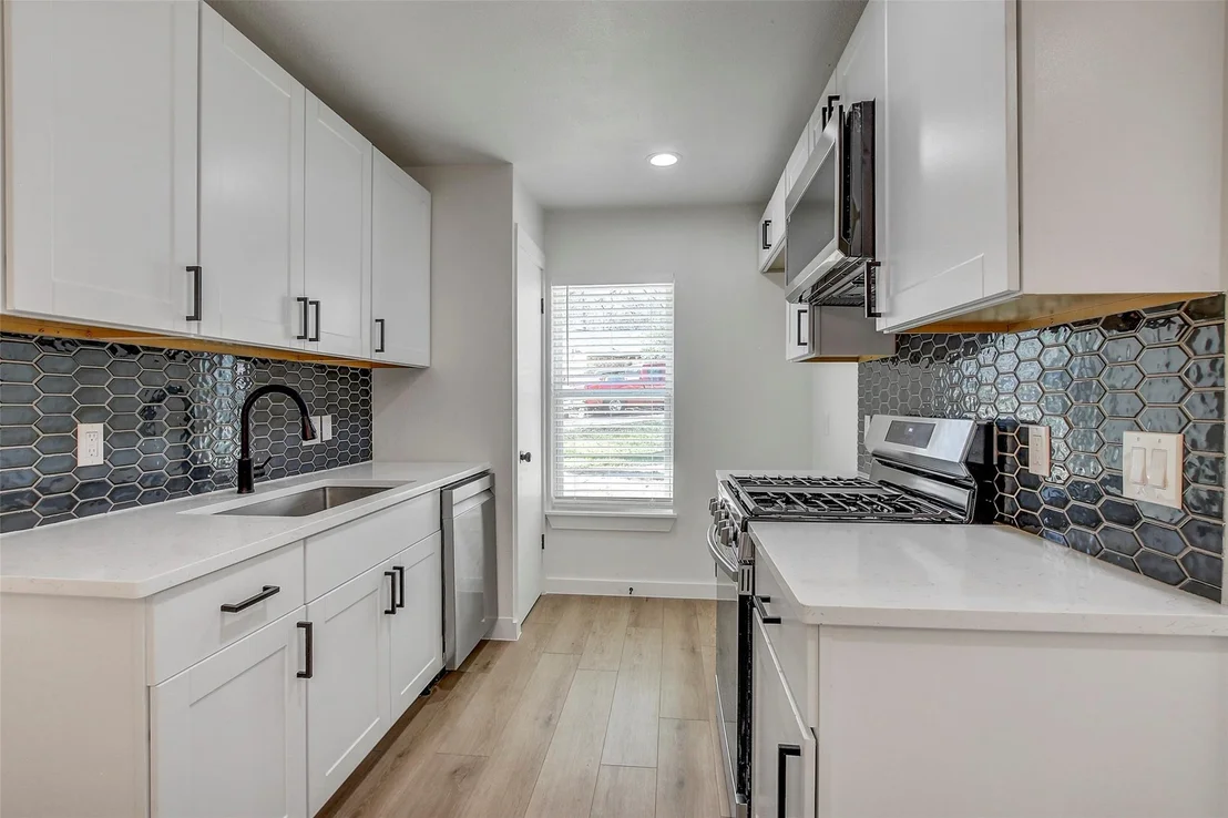 Photo of Unit A at 1402 Valleyridge CIR