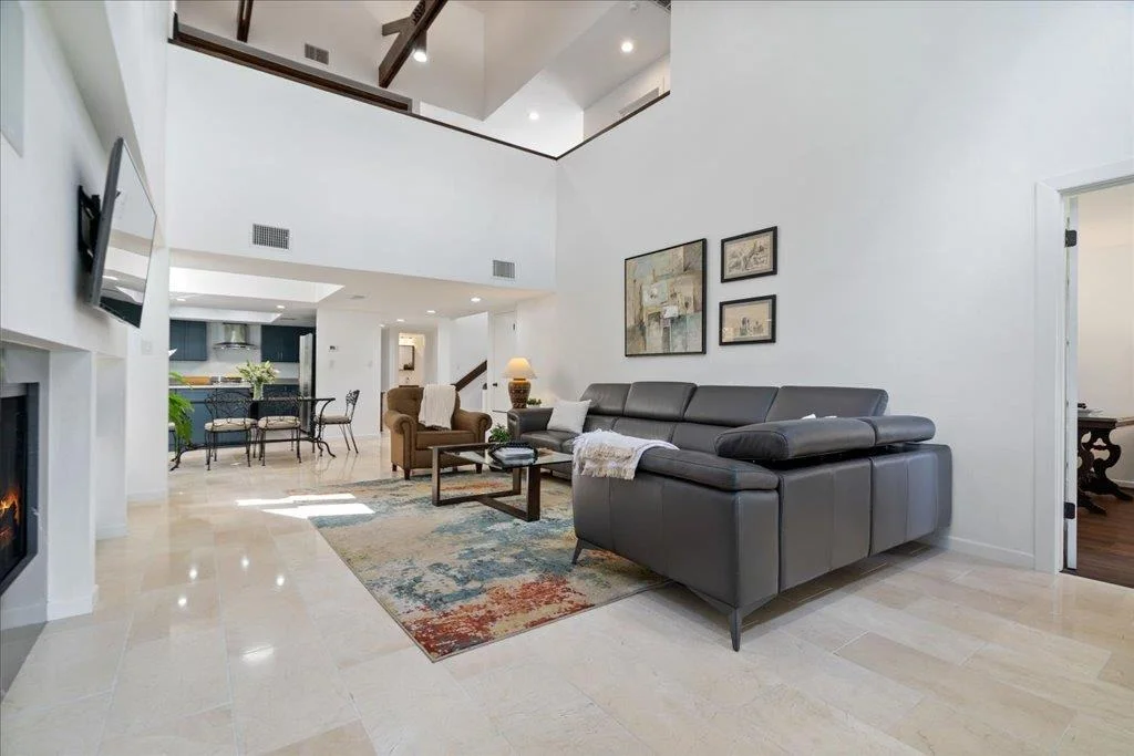 Photo of 110 West Eagle DR