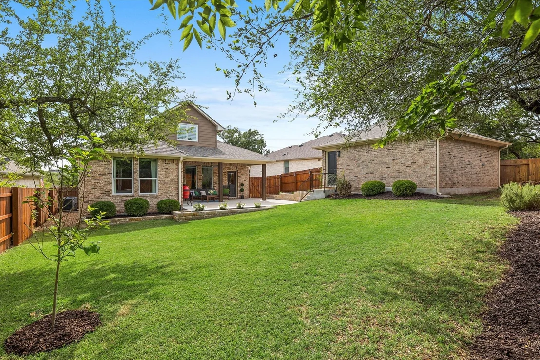 Photo of 200 Lexington DR