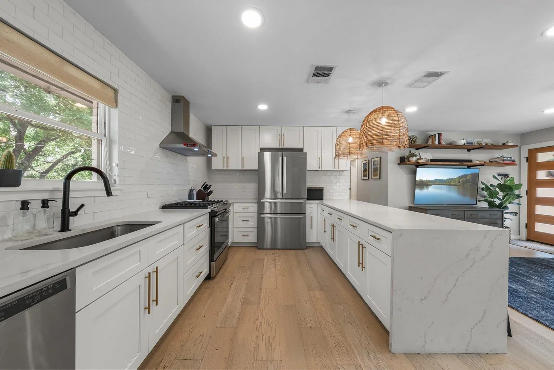 Photo of 1302 Astor PL