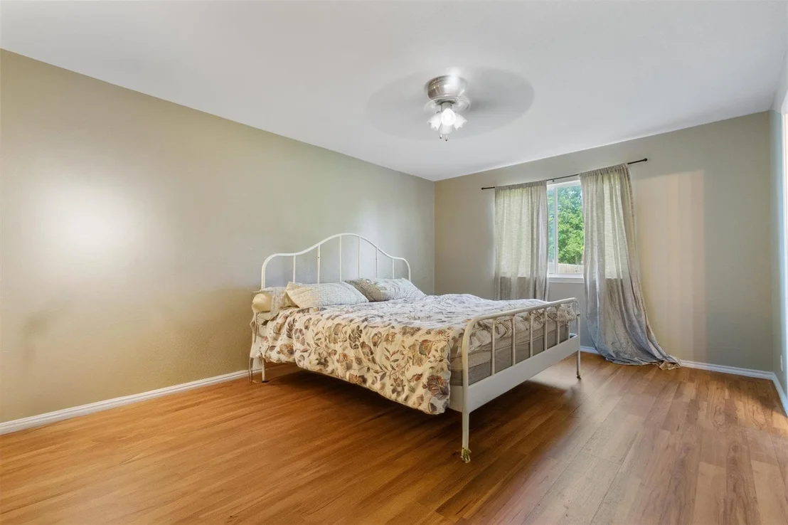 Photo of 4101 Louise Lee DR