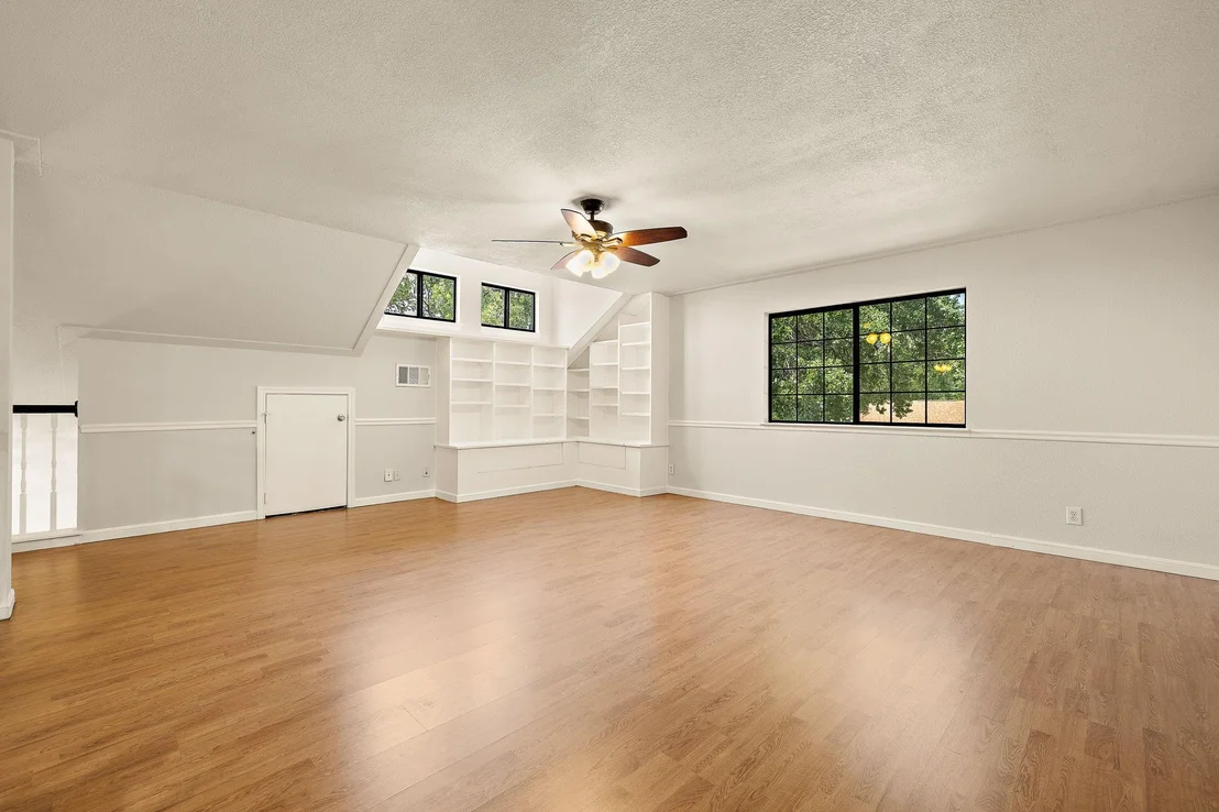 Photo of 800 Timber TRL