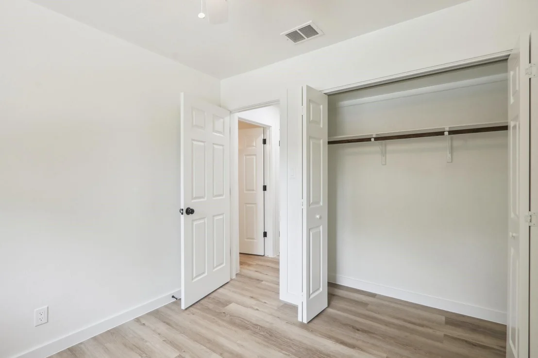 Photo of 9807 Kendal DR