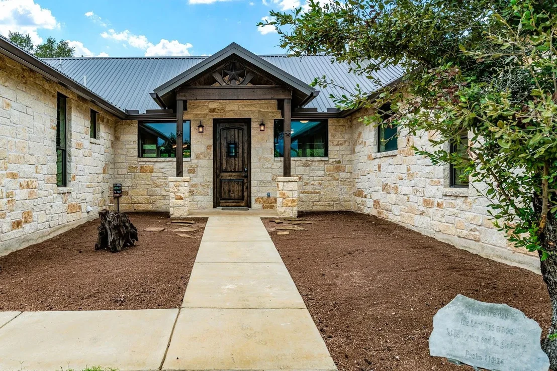 Photo of 1718 Mountain Valley RD