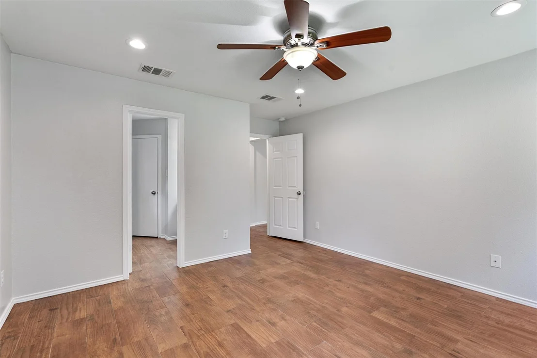 Photo of 620 Lavaca LOOP