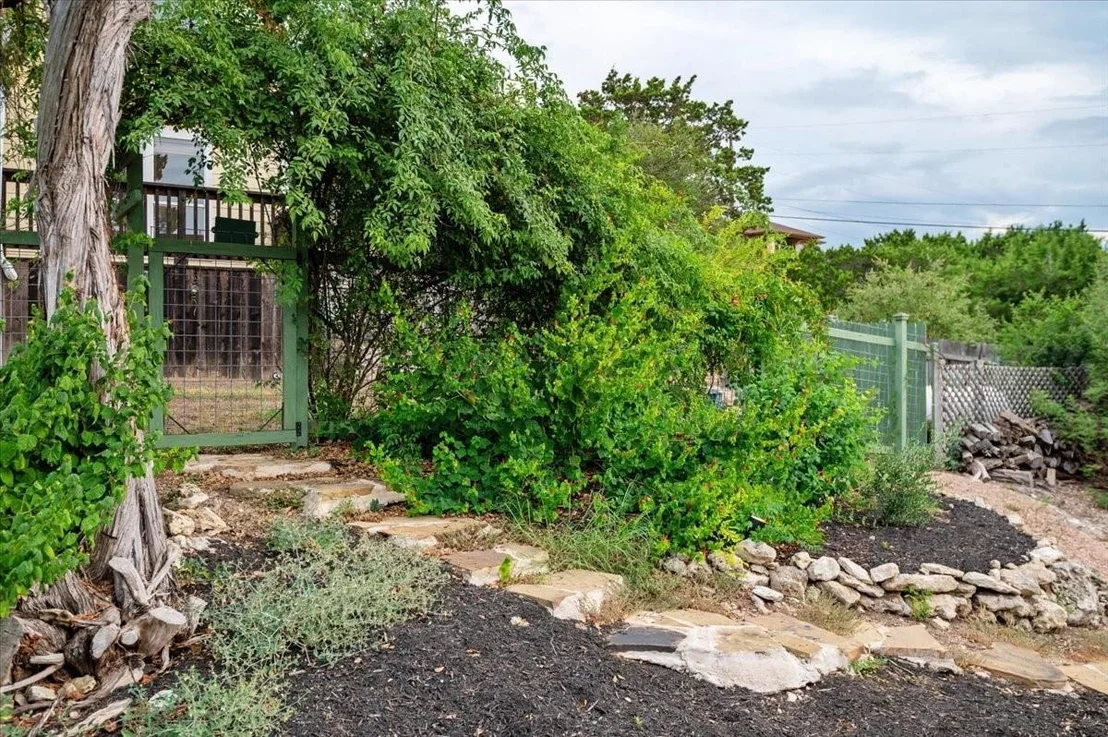 Photo of 500 Sinclair DR