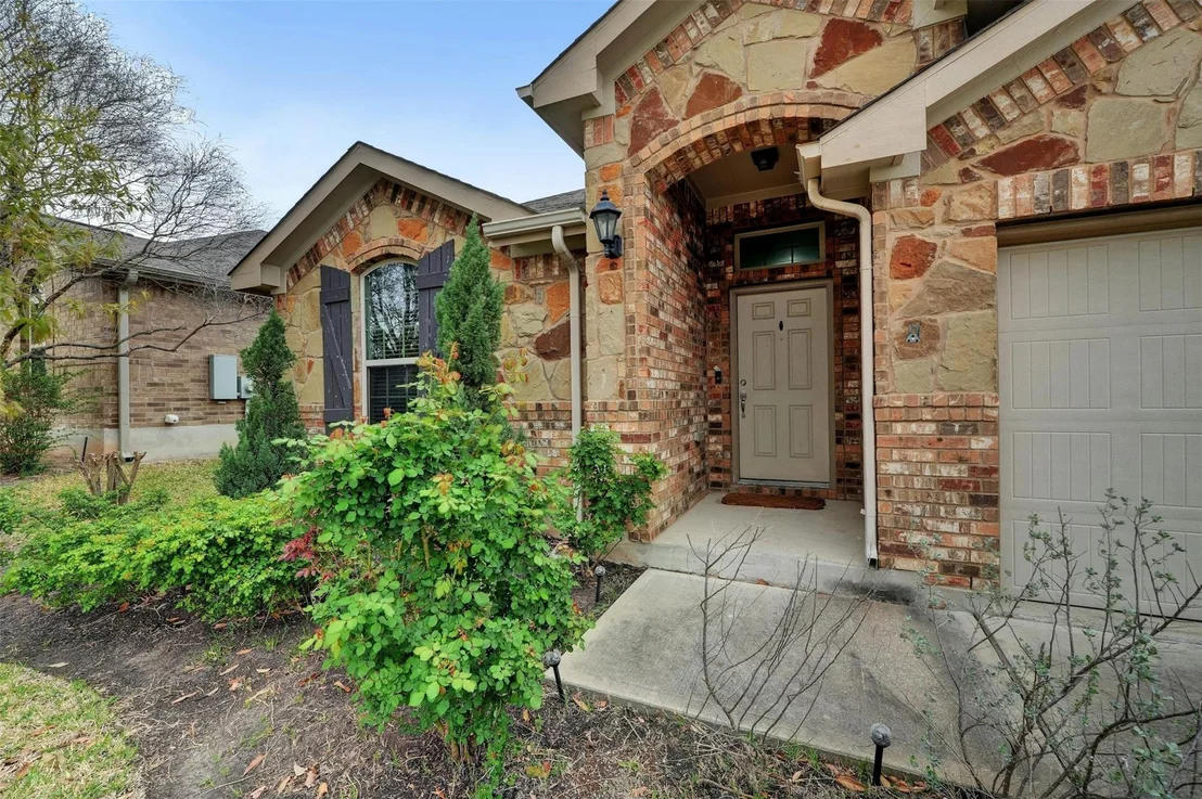 Photo of 405 Briar Park DR
