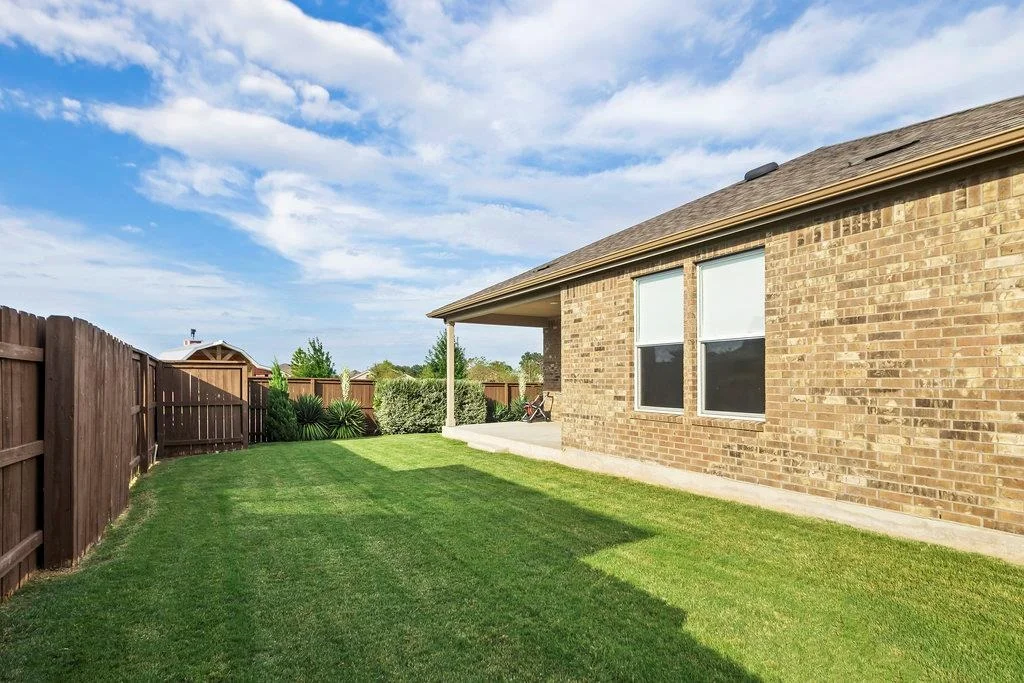 Photo of 136 Slenderleaf DR