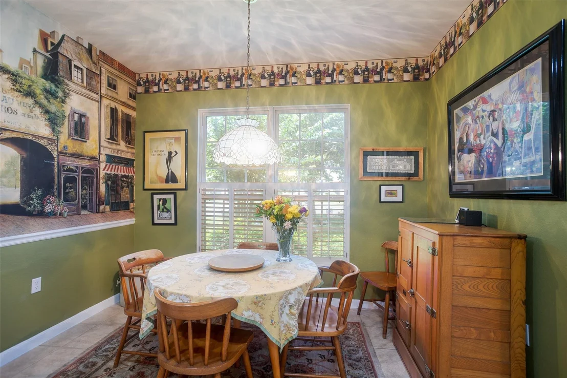 Photo of 103 Everest CT