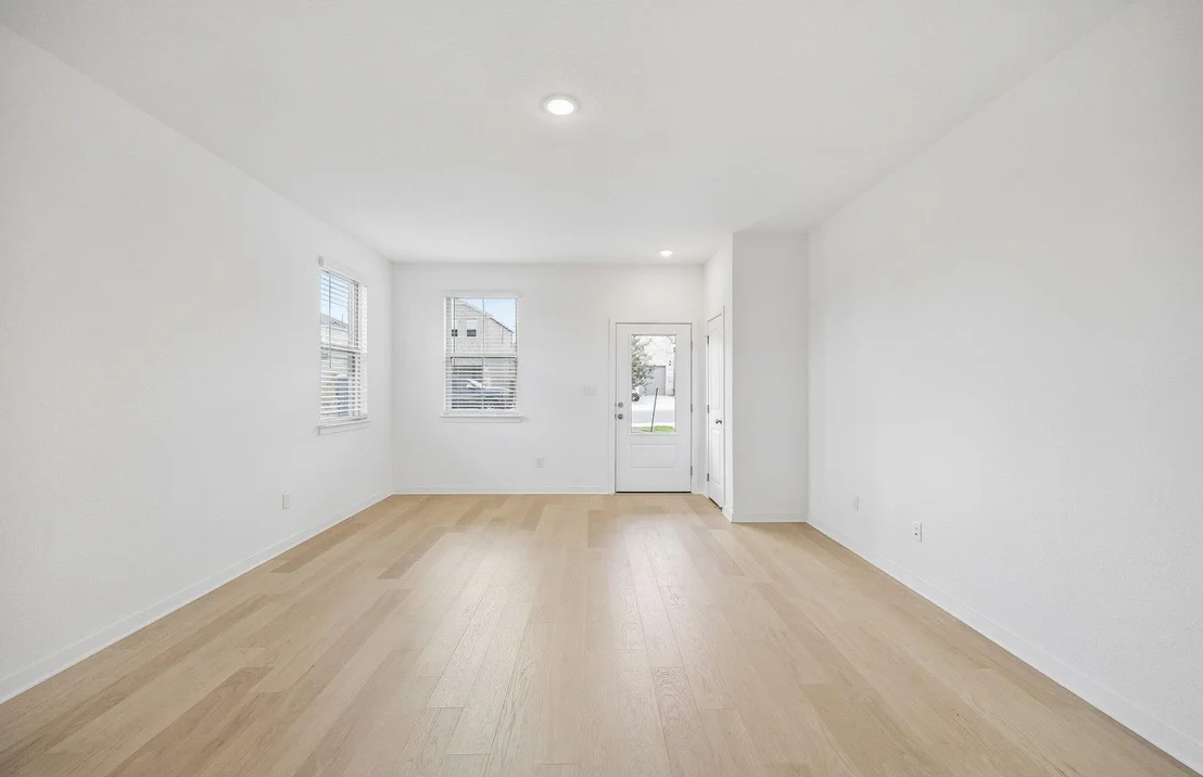 Photo of 120 Blackfoot Daisy PATH