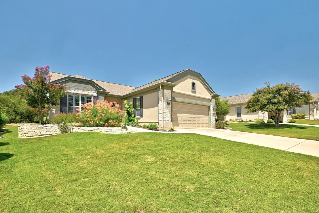 Photo of 321 Fieldstone DR