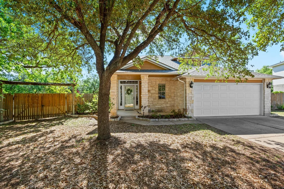 Photo of 1209 Pine Portage LOOP