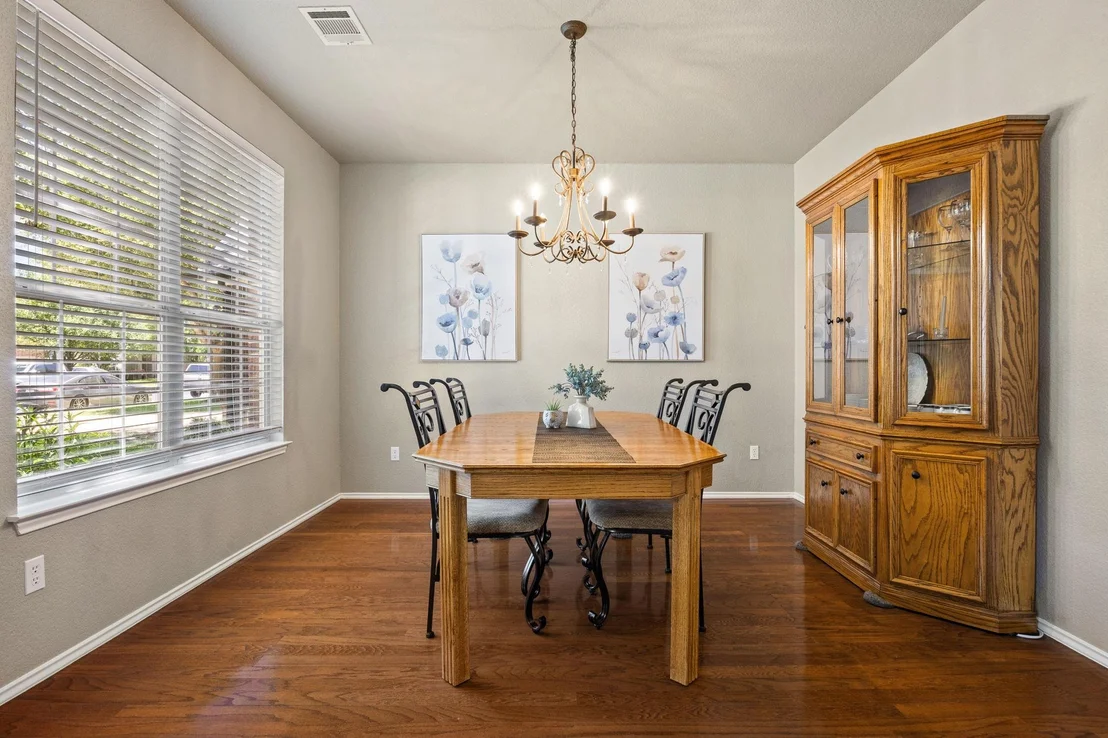 Photo of 709 Belmont DR