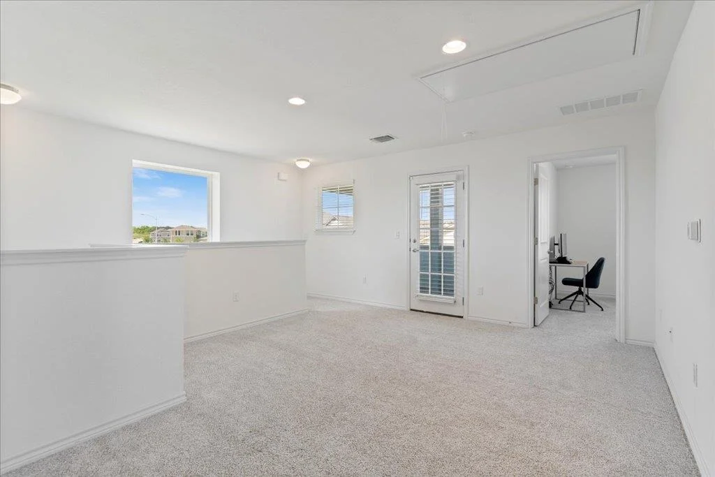Photo of 9015 Looksee LN