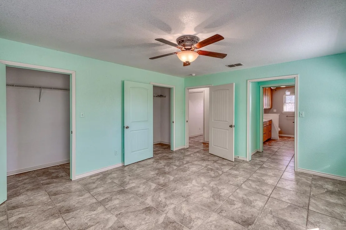Photo of 1129 Lonesome LOOP
