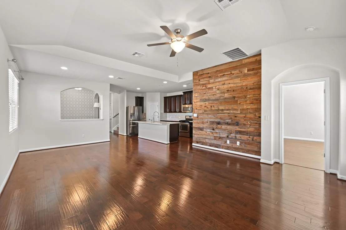 Photo of 351 Wincliff DR