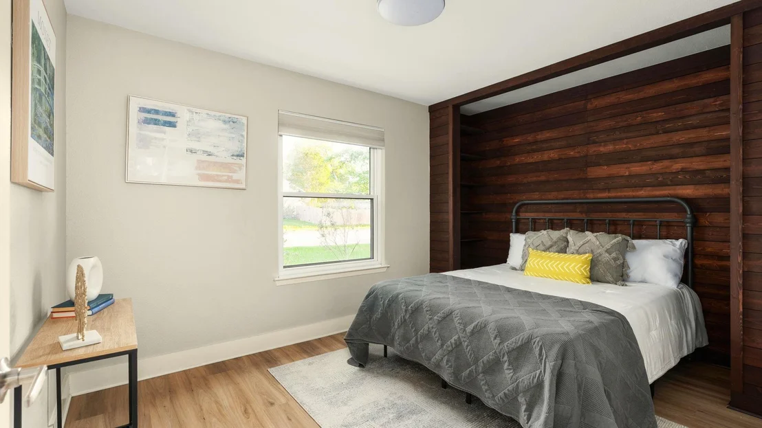 Photo of 720 Great Britain BLVD