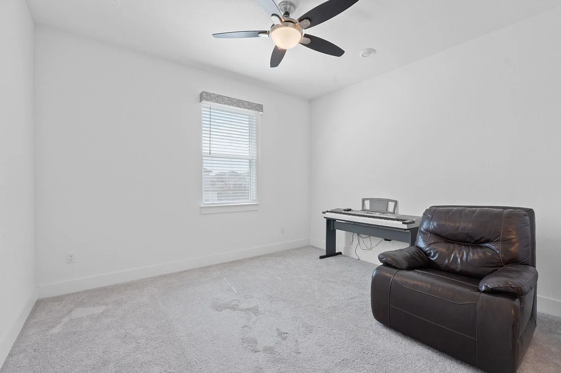 Photo of 1616 Illawarra WAY