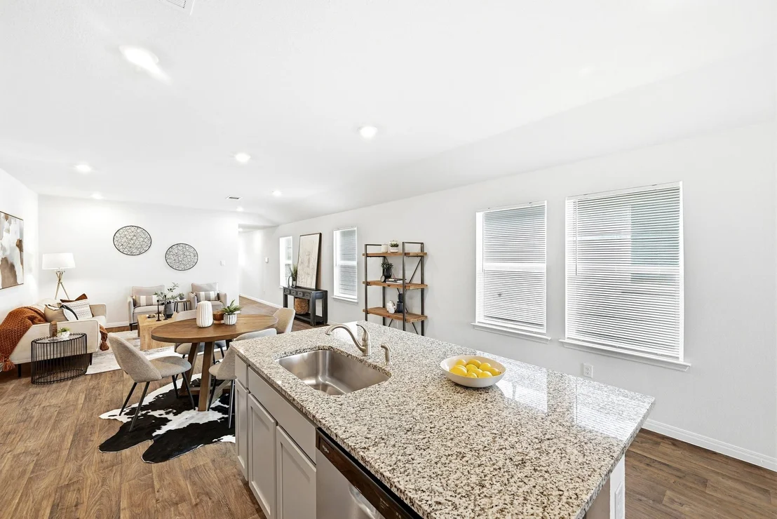 Photo of 643 Evergreen Sumac LOOP