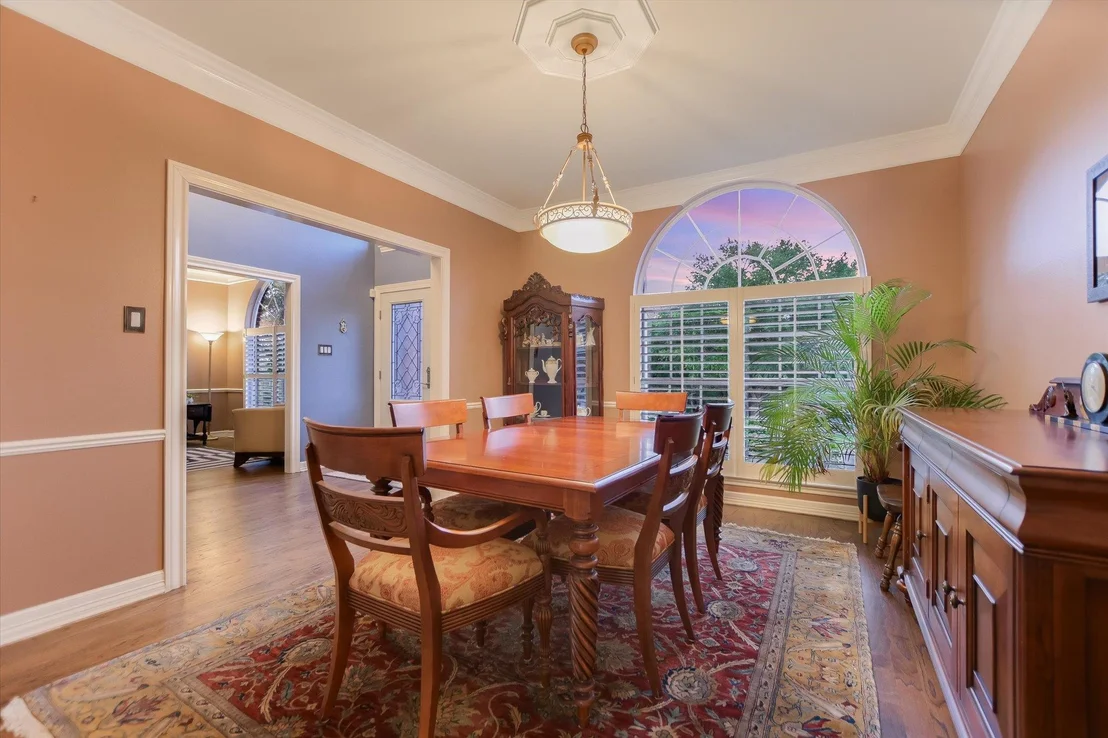 Photo of 2302 Cliffs Edge DR
