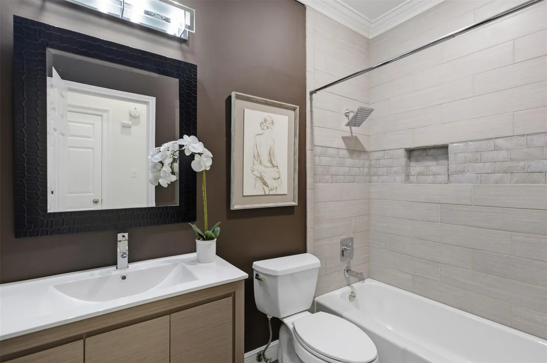 Photo of 9 Hillway DR