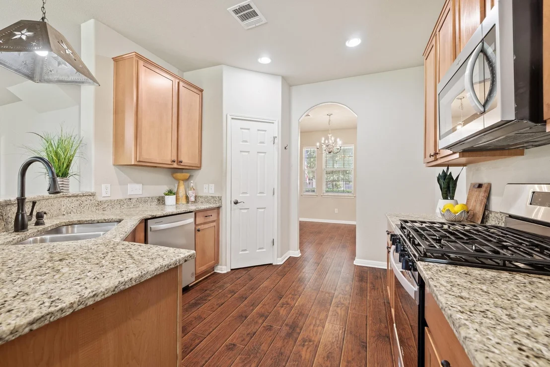 Photo of 1115 Henderson DR