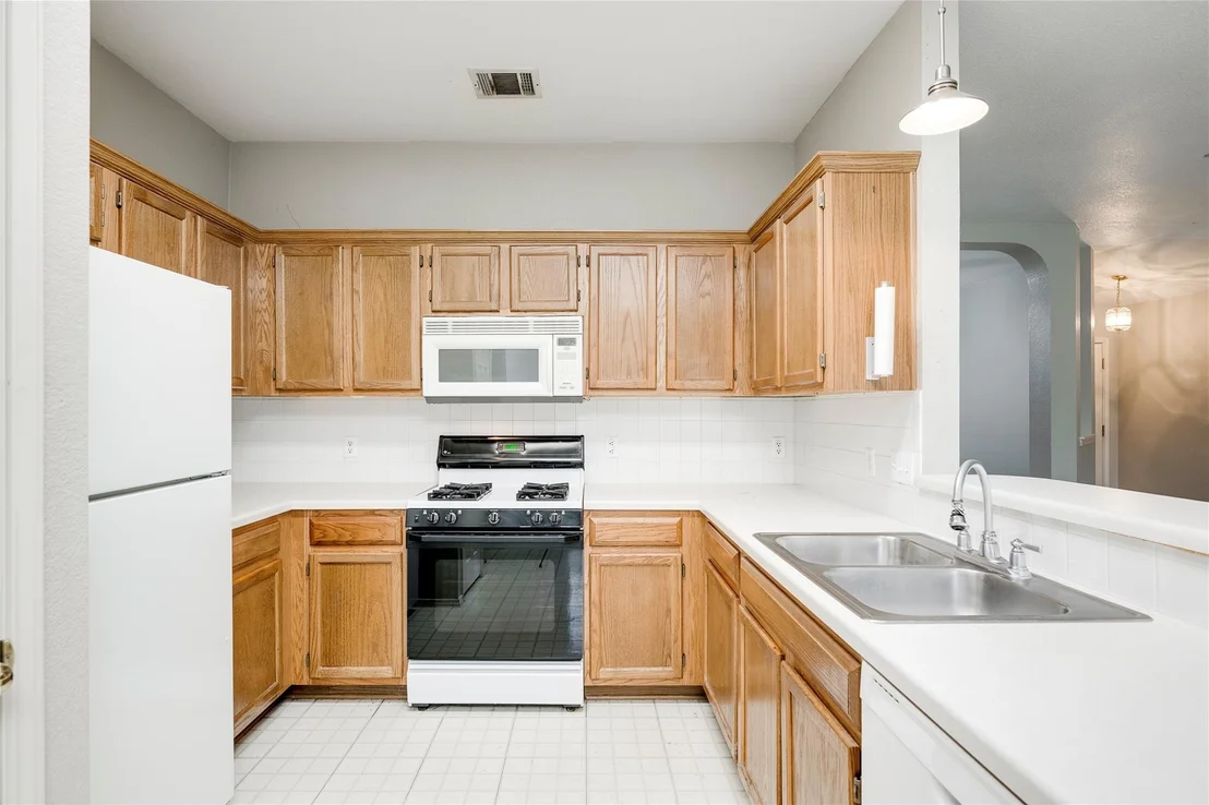 Photo of 1404 Wheatfall LN