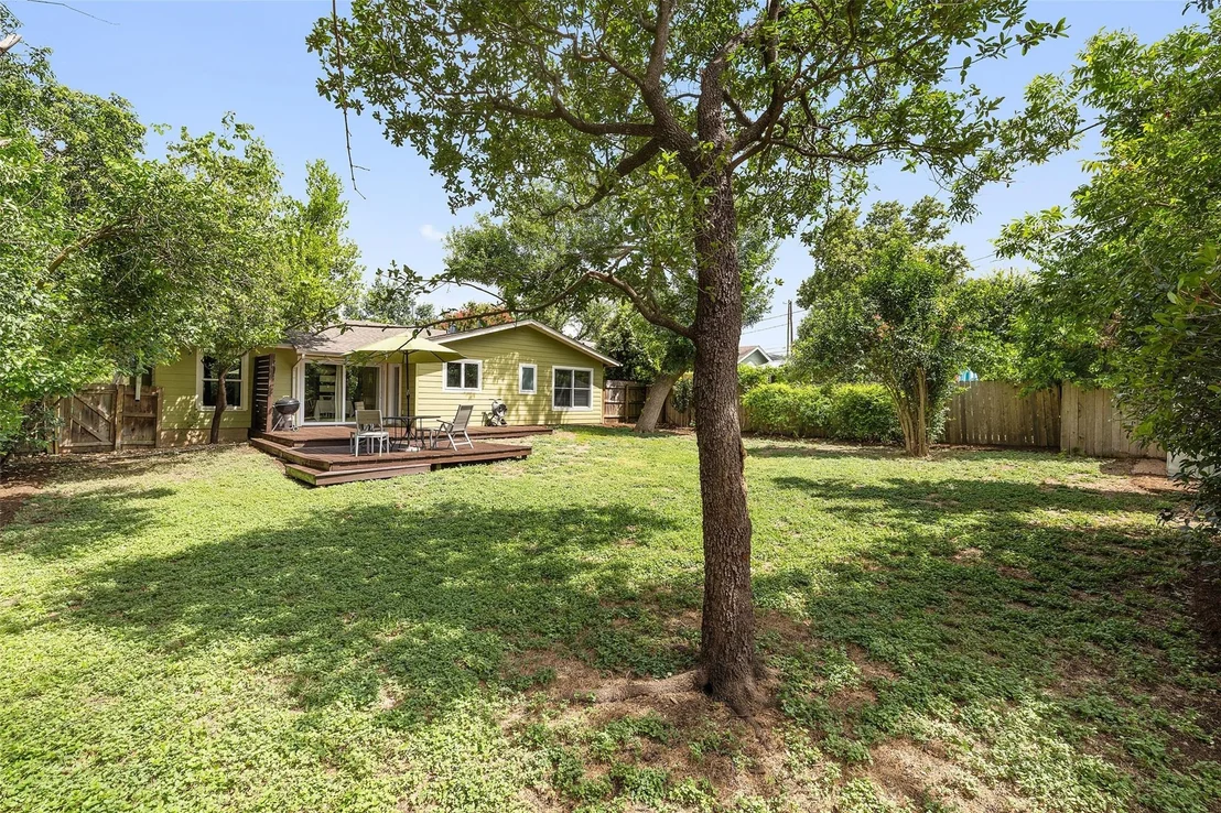 Photo of 2706 Nottingham LN