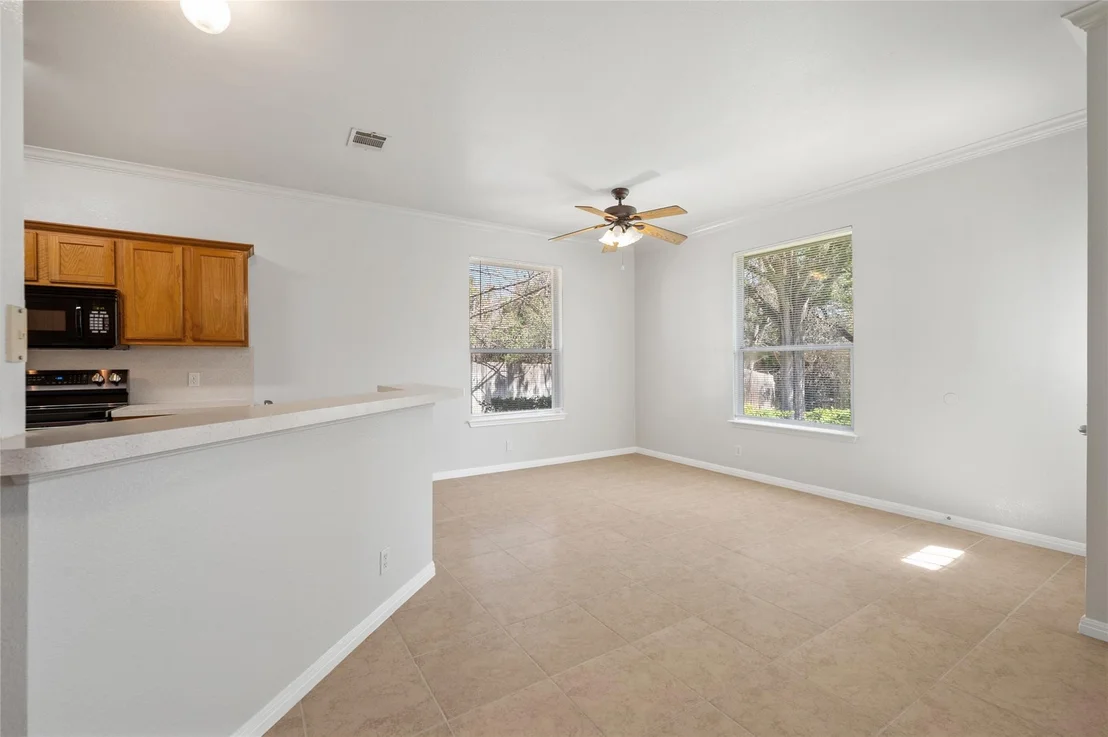 Photo of 5709 Hudson Bend RD