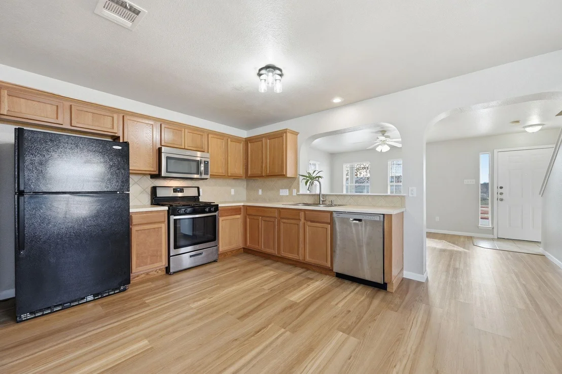 Photo of 1733 Thompson TRL