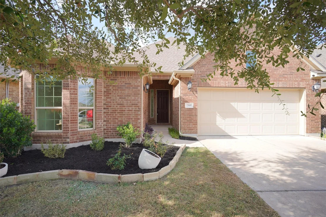 Photo of 2301 Yaupon Range DR