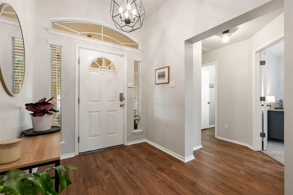 Photo of 3112 Lynnbrook DR