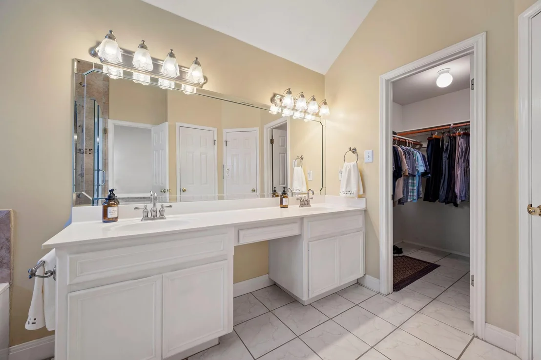 Photo of 803 Oak Park DR