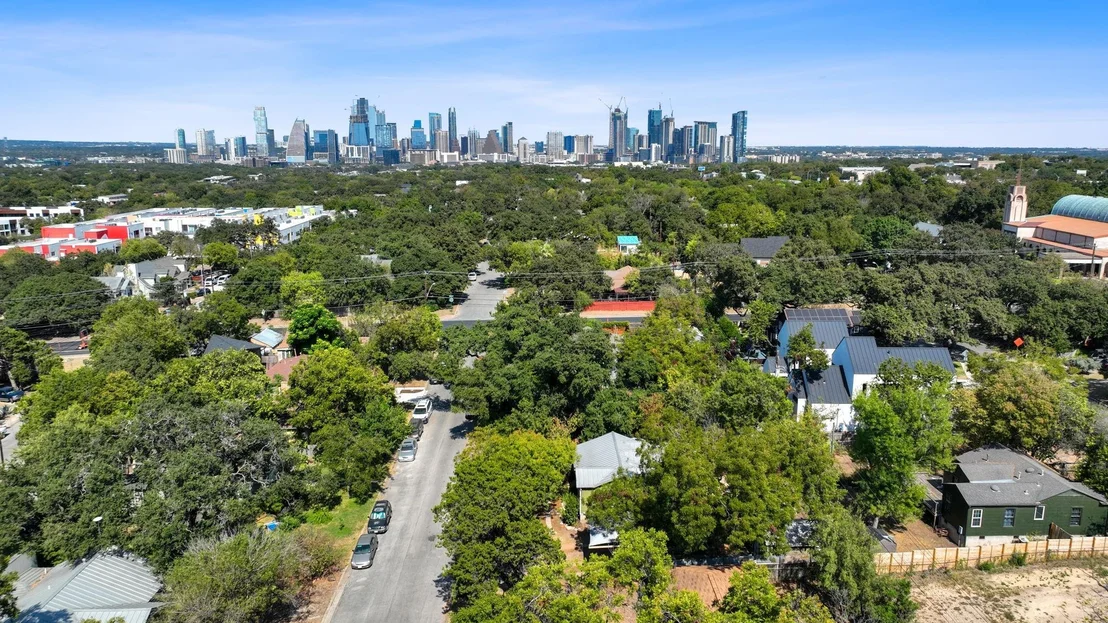 Photo of 2405 Forest Ave
