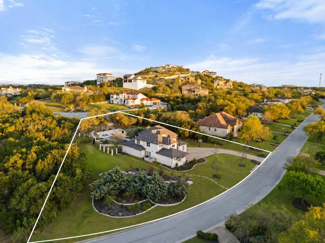 Photo of 310 Bella Montagna CIR